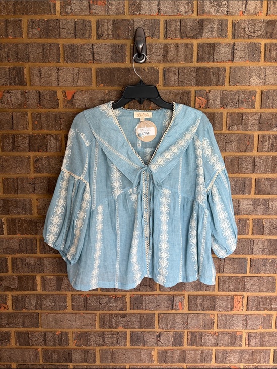 Listicle Tops - Listicle Blouse